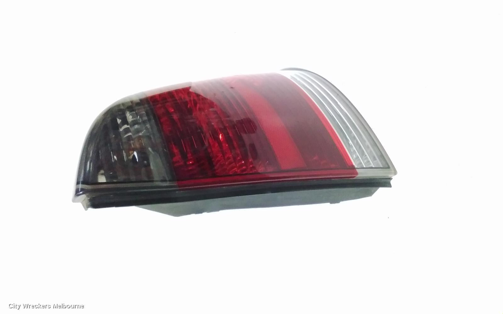 HOLDEN VECTRA RIGHT TAILLIGHT, ZC, TINTED LENSE TYPE,  03/2003 - 12/2006 - Image 3
