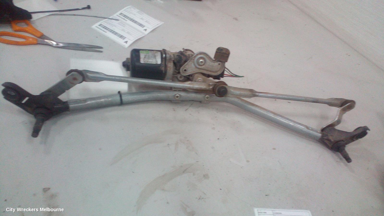 RENAULT KANGOO TAILGATE REGULATOR, X61, 10/2010 - 02/2022 - Image 3