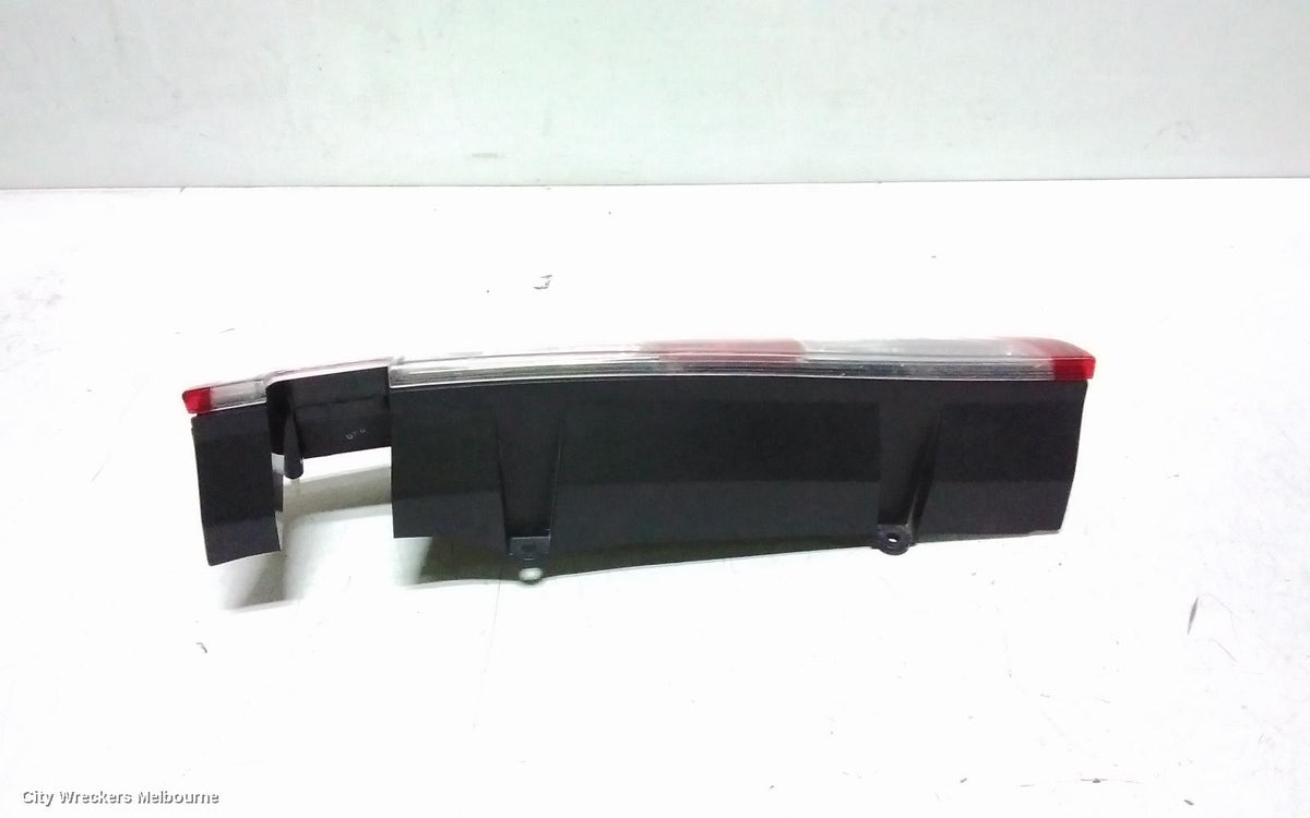RENAULT KANGOO RIGHT TAILLIGHT, X61, IN BODY, W/ HALOGEN, BARN DOOR TYPE, 09/2013 - 02/2022 - Image 3