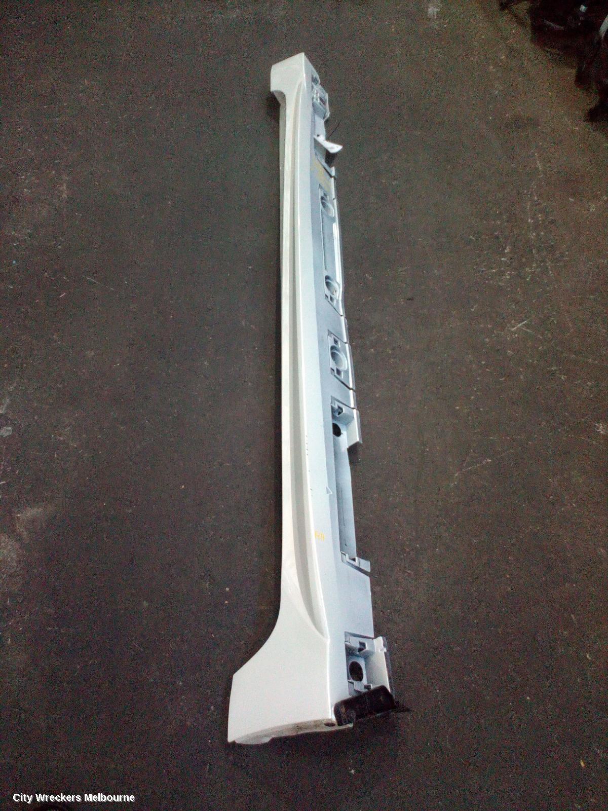 TOYOTA COROLLA SIDE STEP/SKIRT, RH SIDE, HATCH, E210, 07/2018 ONWARDS - Image 2