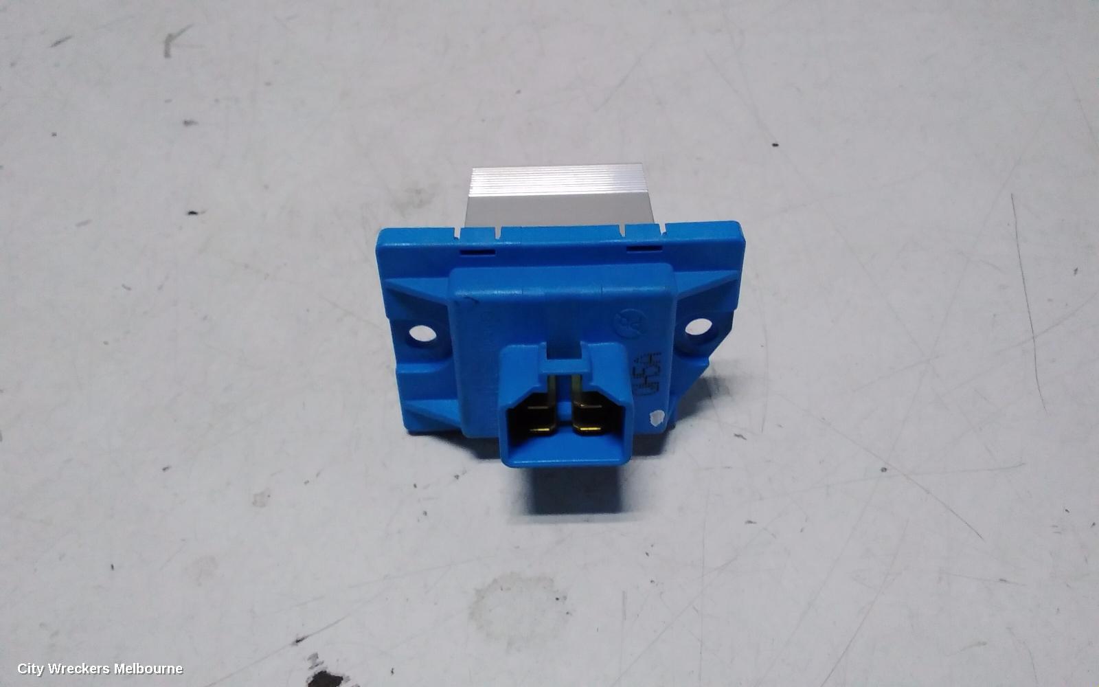 KIA SORENTO FAN SPEED RESISTOR, UM, W/ CLIMATE CONTROL TYPE, 03/2015 - 01/2020 - Image 2