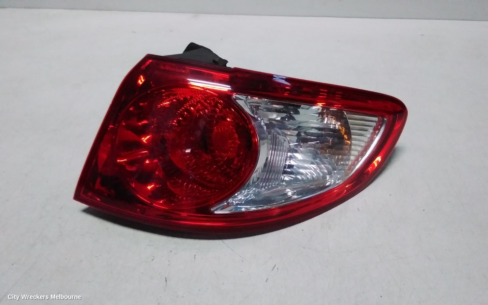 HYUNDAI SANTA FE RIGHT TAILLIGHT, CM, IN BODY, 11/2005 - 09/2009 - Image 1