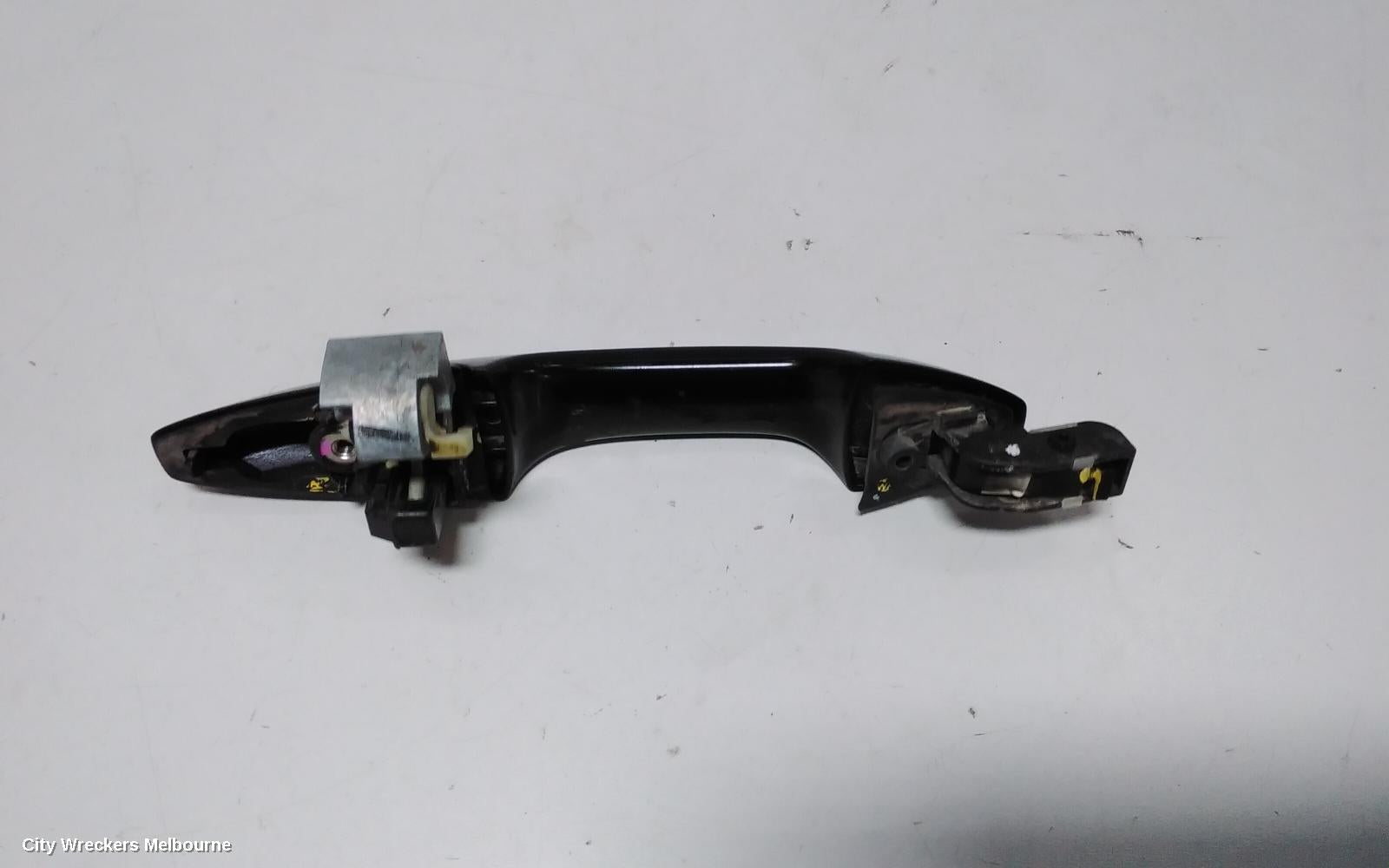 HONDA CRV DOOR HANDLE, OUTER, LH REAR, COLOUR CODED, RE, 03/2007 - 10/2012 - Image 3
