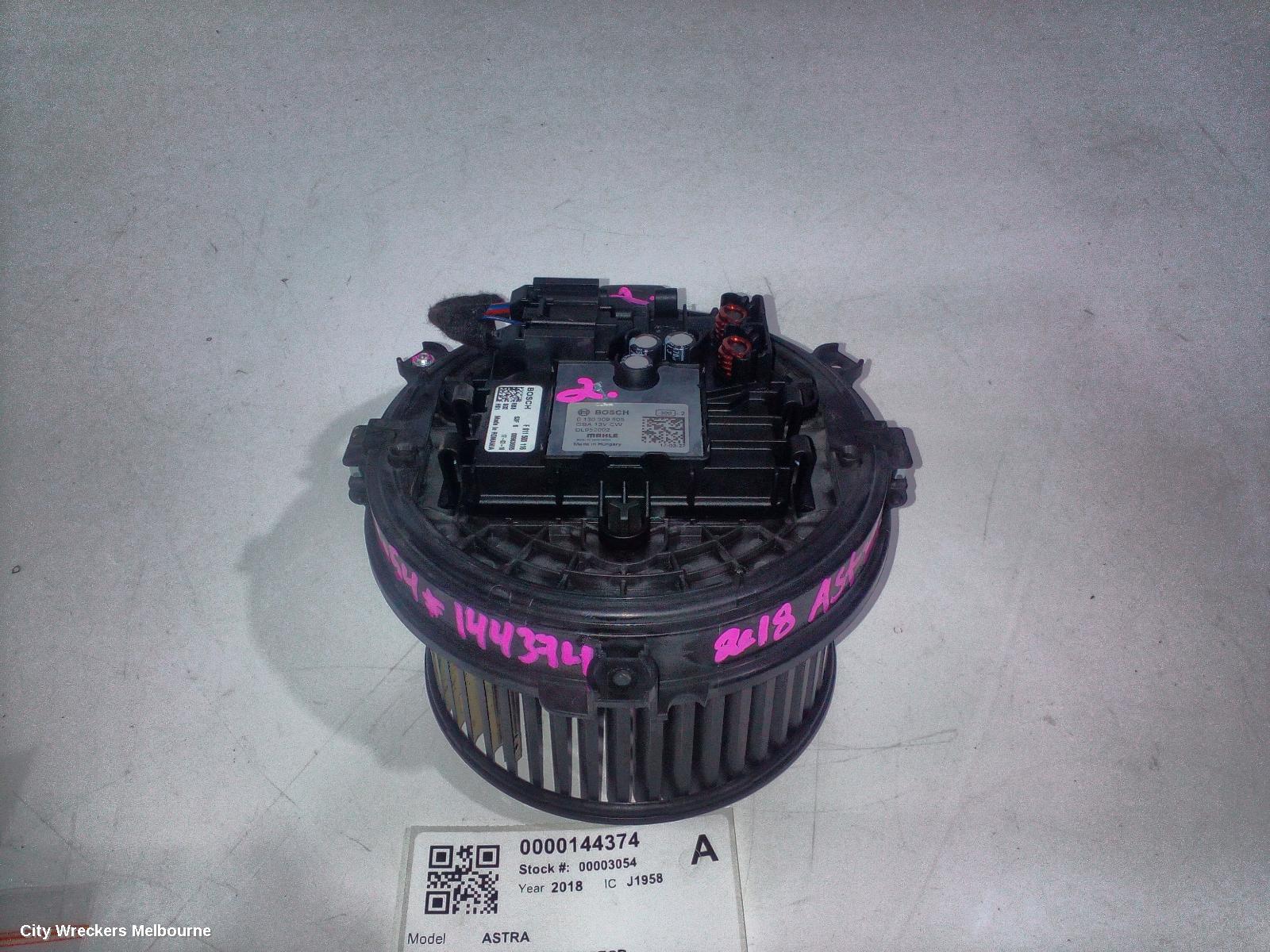 HOLDEN ASTRA HEATER FAN MOTOR, BK-BL, 09/2016 - 12/2020 - Image 2
