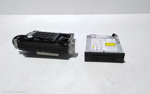 AUDI Q7 RADIO/CD/DVD/SAT/TV, DISPLAY SCREEN, 4M, 09/2015 - 03/2020 - Image 1