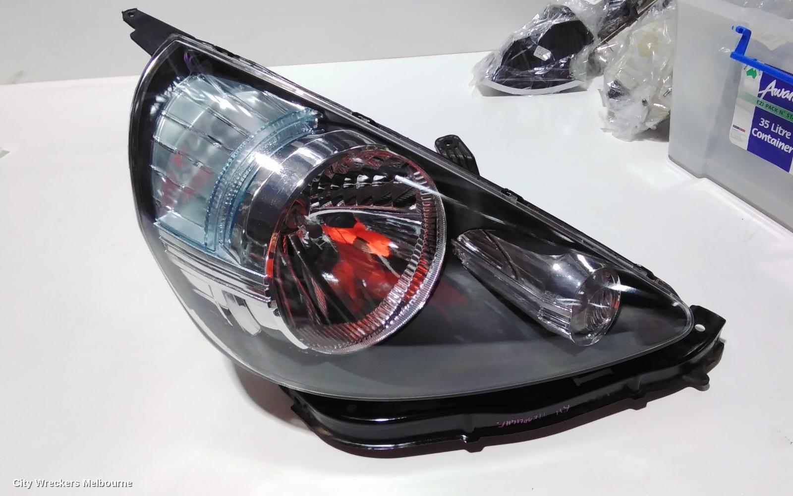 HONDA JAZZ RIGHT HEADLAMP, GD, 1.3 ENG, BLACK INSERT TYPE, LENS# 4944, 10/2004 - 09/2008 - Image 1
