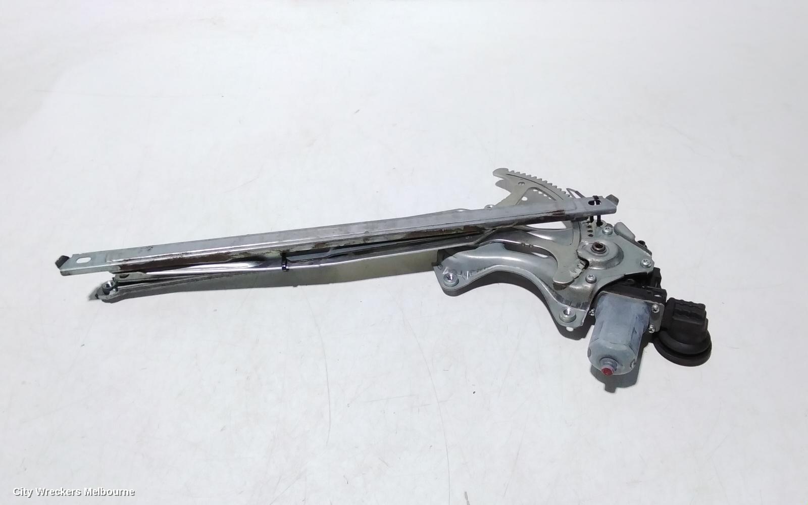 TOYOTA RAV4 LEFT FRONT WINDOW REG/MOTOR, XA40, 12/2012 - 11/2018 - Image 3