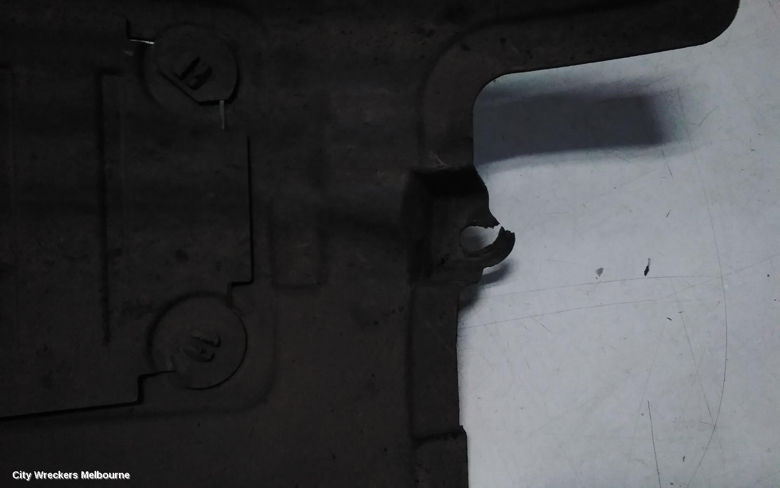 BMW X1 LEFT GUARD LINER, F48, 08/2015 - 06/2022 - Image 3