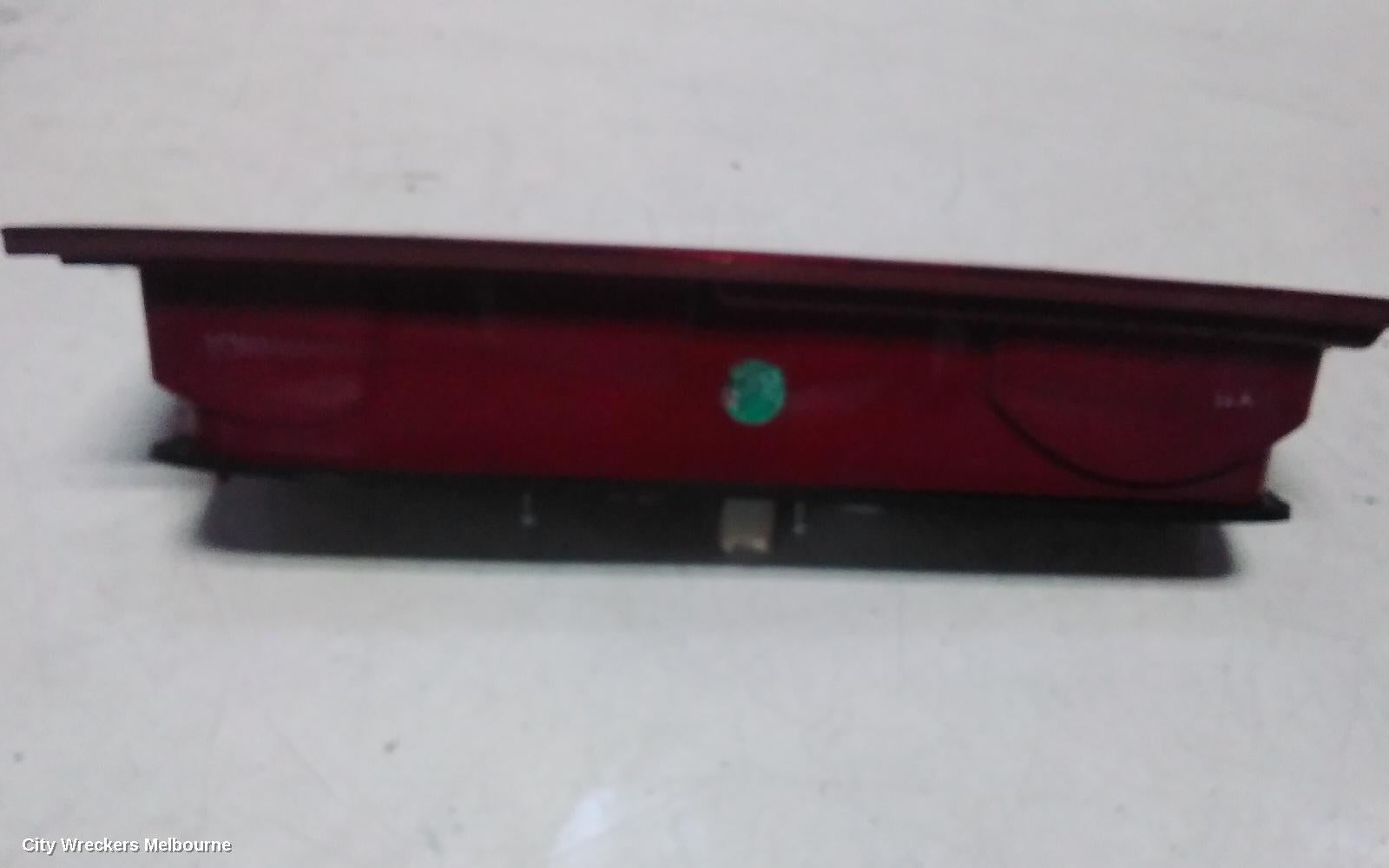 LDV V80 LEFT TAILLIGHT, IN BODY, HALOGEN TYPE, VAN, 01/2013 - 12/2023 - Image 2
