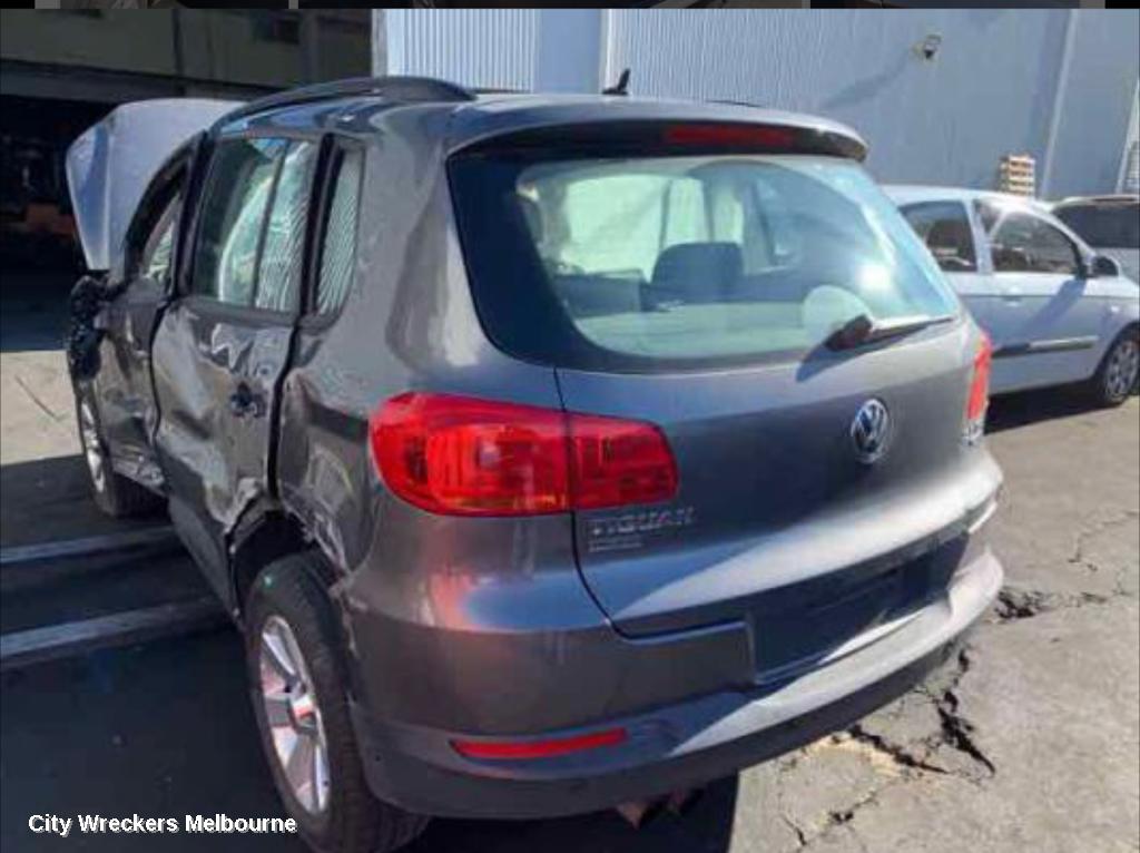 VOLKSWAGEN TIGUAN RIGHT TAILLIGHT, 5N, 07/2011 - 08/2016 - Image 2