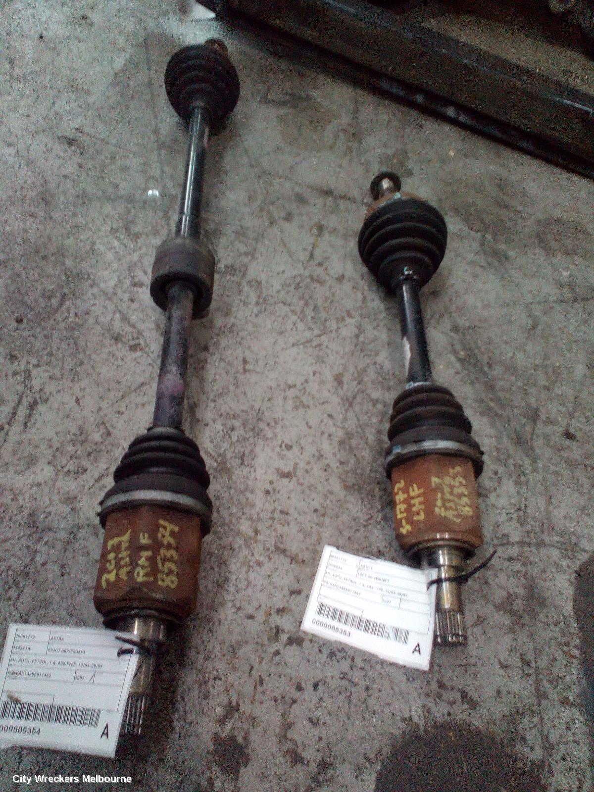 HOLDEN ASTRA LEFT DRIVESHAFT, AH, AUTO, PETROL, 1.8, ABS TYPE, 10/2004 - 08/2009 - Image 2