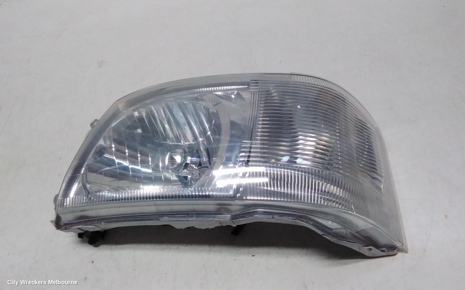 TOYOTA HIACE LEFT HEADLAMP, TRH/KDH, LWB/SWB, LENS# 26-118, 01/2005 - 08/2010 - Image 3