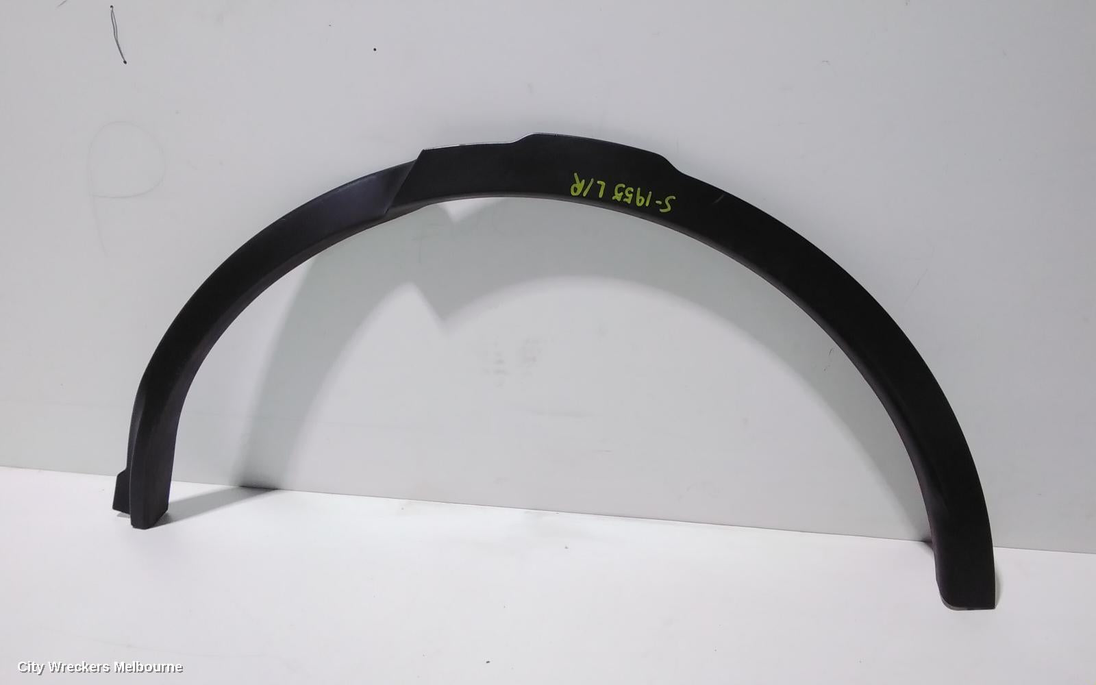 LAND ROVER DISCOVERY SPORT WHEEL ARCH FLARE, L550, LH REAR, BLACK, 01/2015 ONWARDS - Image 2