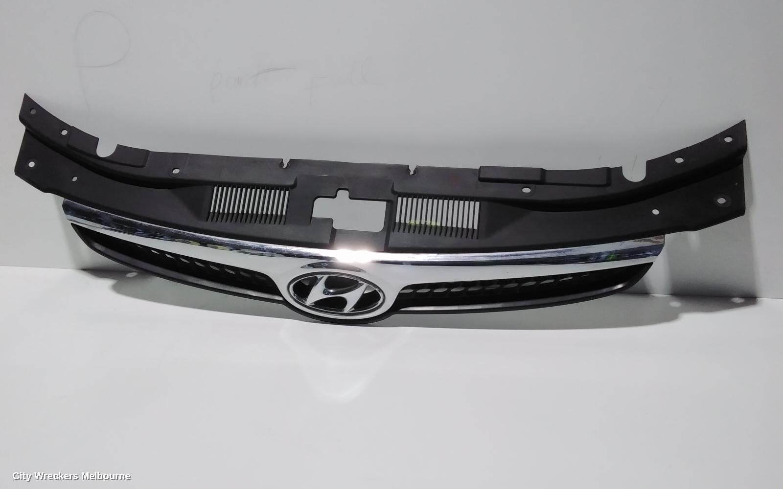 HYUNDAI I30 GRILLE, RADIATOR GRILLE, FD, 09/2007 - 04/2012 - Image 1