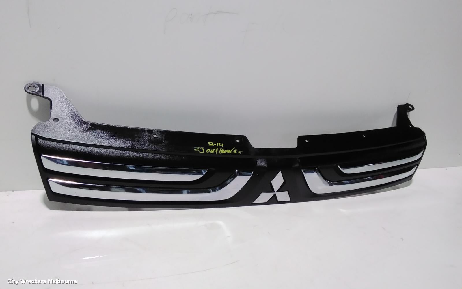 MITSUBISHI OUTLANDER GRILLE, RADIATOR GRILLE, ZJ, 10/2012 - 02/2014 - Image 3