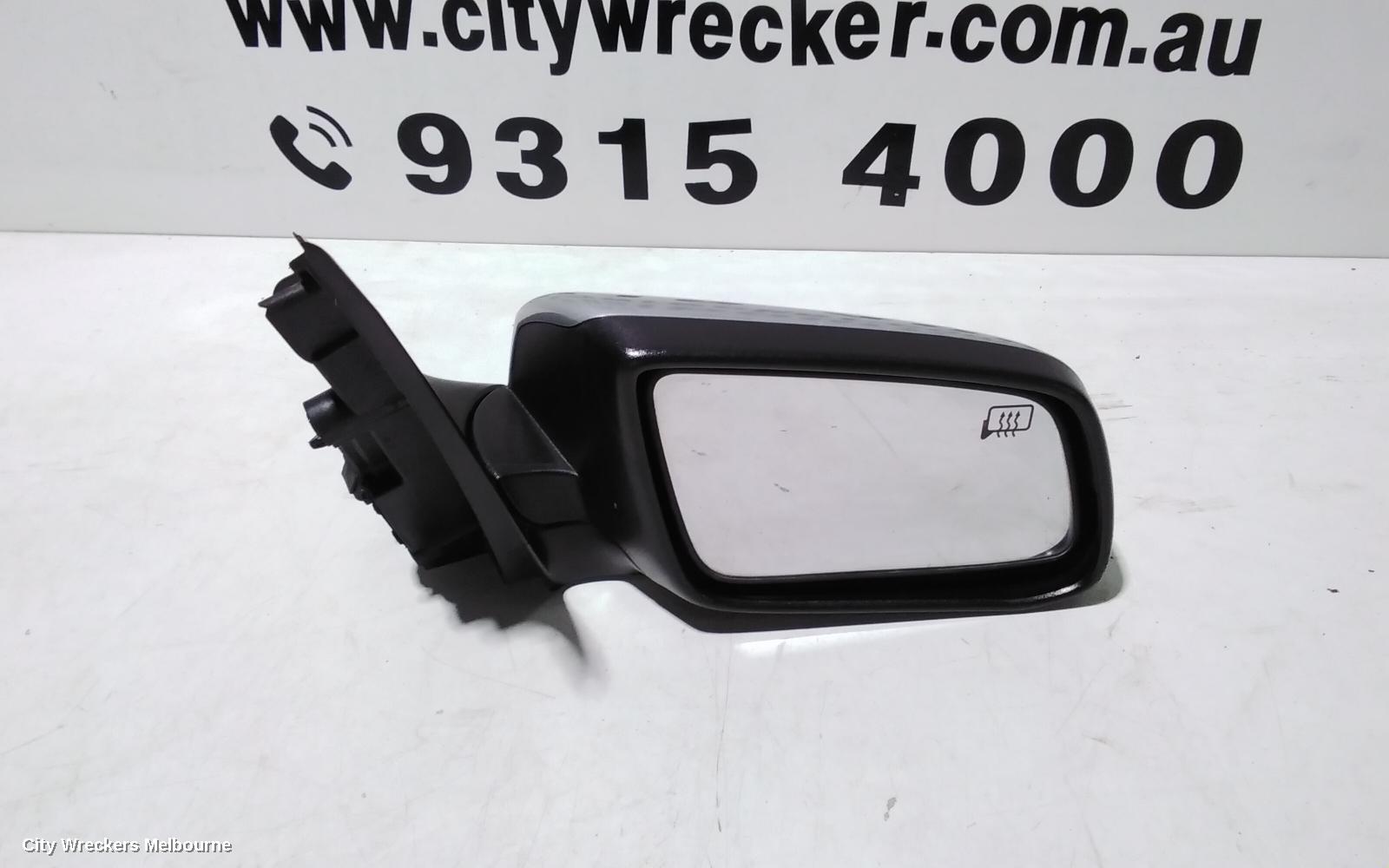 HOLDEN COMMODORE RIGHT DOOR MIRROR, VE, CALAIS V, HEATED, W/ PUDDLE LAMP TYPE, 08/2006 - 04/2013 - Image 2