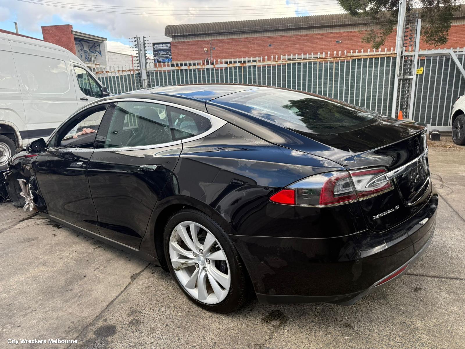 TESLA MODEL S RIGHT TAILLIGHT, IN BODY, LED TYPE, 1ST GEN, 06/2014 - 01/2021 - Image 2