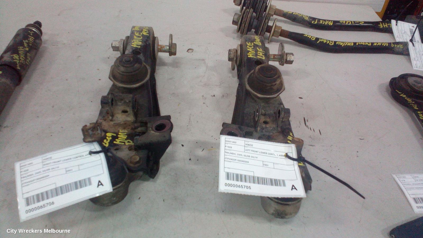TOYOTA HIACE RIGHT FRONT LOWER CONTROL ARM, TRH/KDH, 2WD, 03/2005 - 04/2019 - Image 3