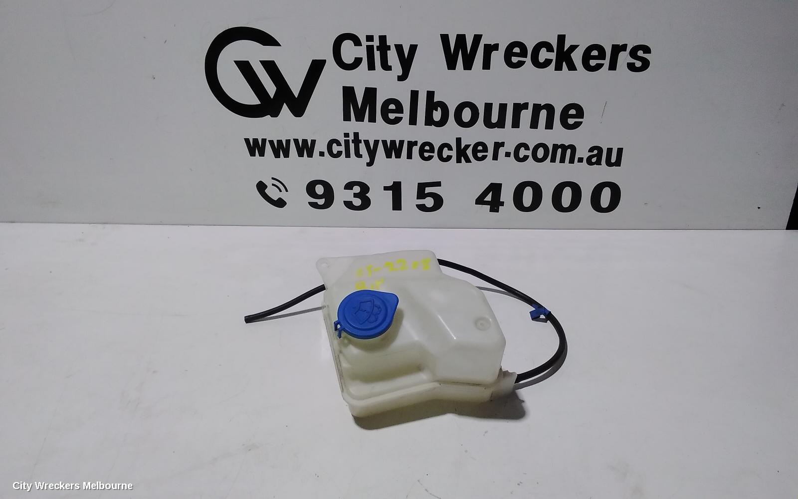 LAND ROVER RANGEROVER SPORT WASHER BOTTLE, L494, W/ H/LAMP WASHERS TYPE, 06/2013 ONWARDS - Image 1