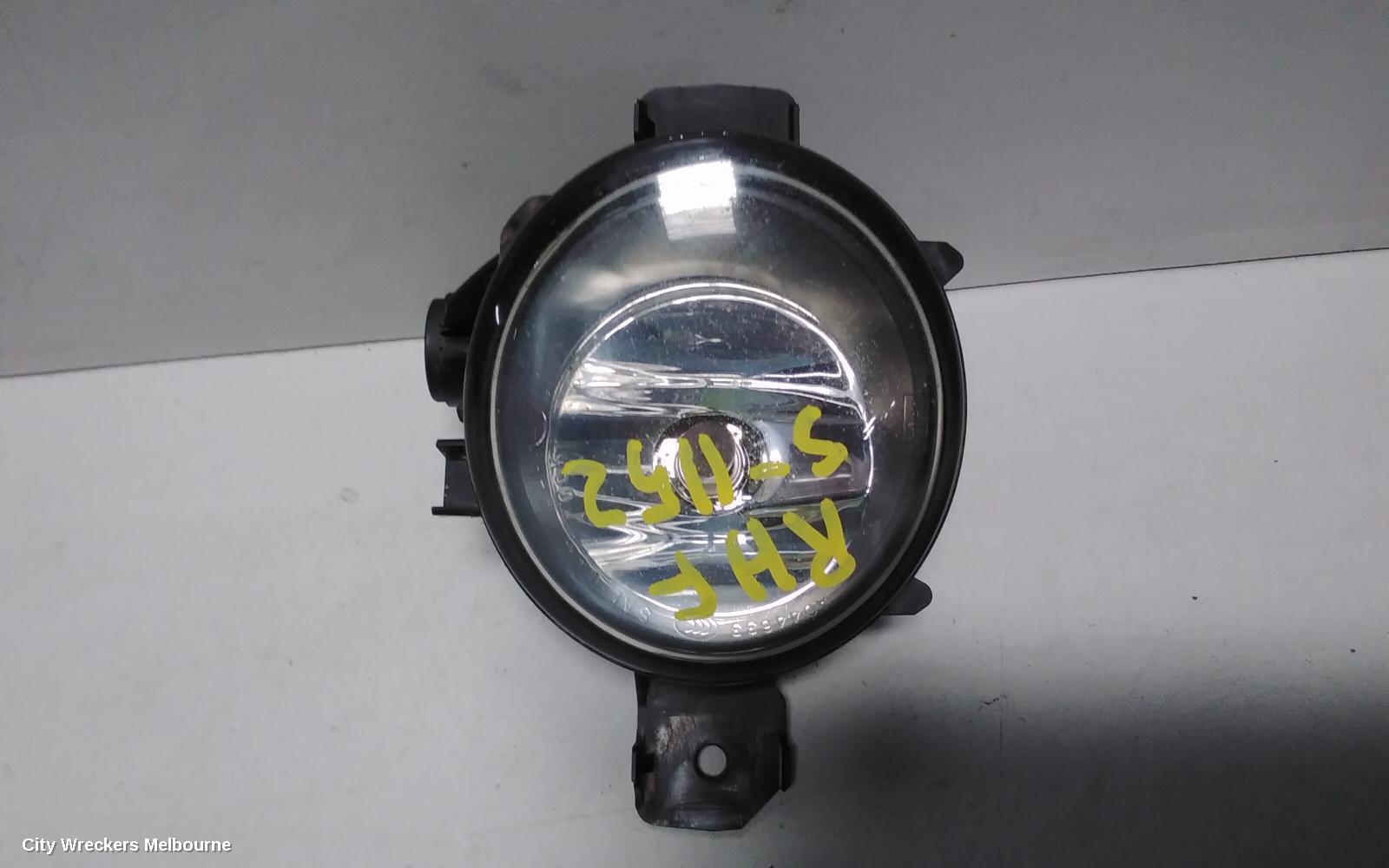 BMW 1 SERIES RIGHT INDICATOR/FOG/SIDE, BUMPER FOGLAMP, E82/E87/E88, COUPE/HATCH/CABRIO, OVAL TYPE, 10/2004 - 09/2013 - Image 3