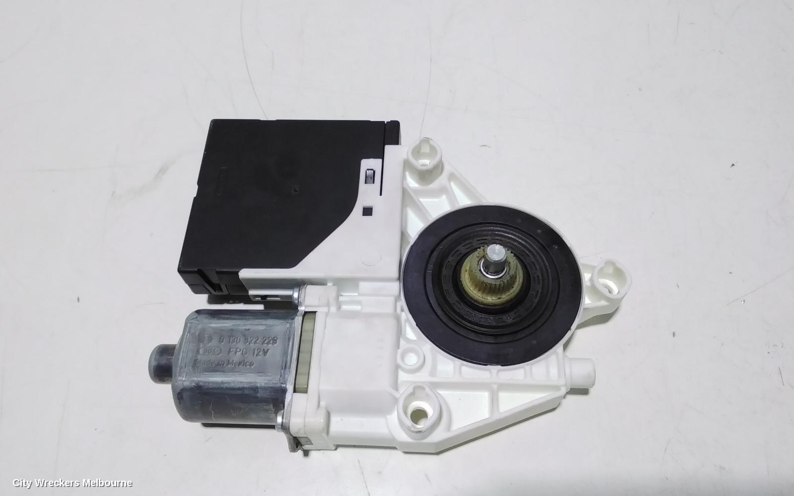 VOLKSWAGEN JETTA LEFT FRONT WINDOW REG/MOTOR, 1B, 02/2011 - 12/2017 - Image 1