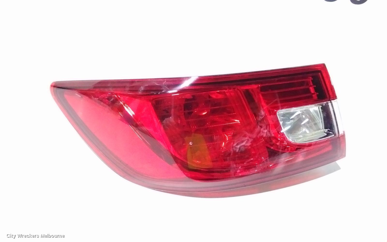 RENAULT CLIO LEFT TAILLIGHT, X98, 09/2013 - 07/2016 - Image 3