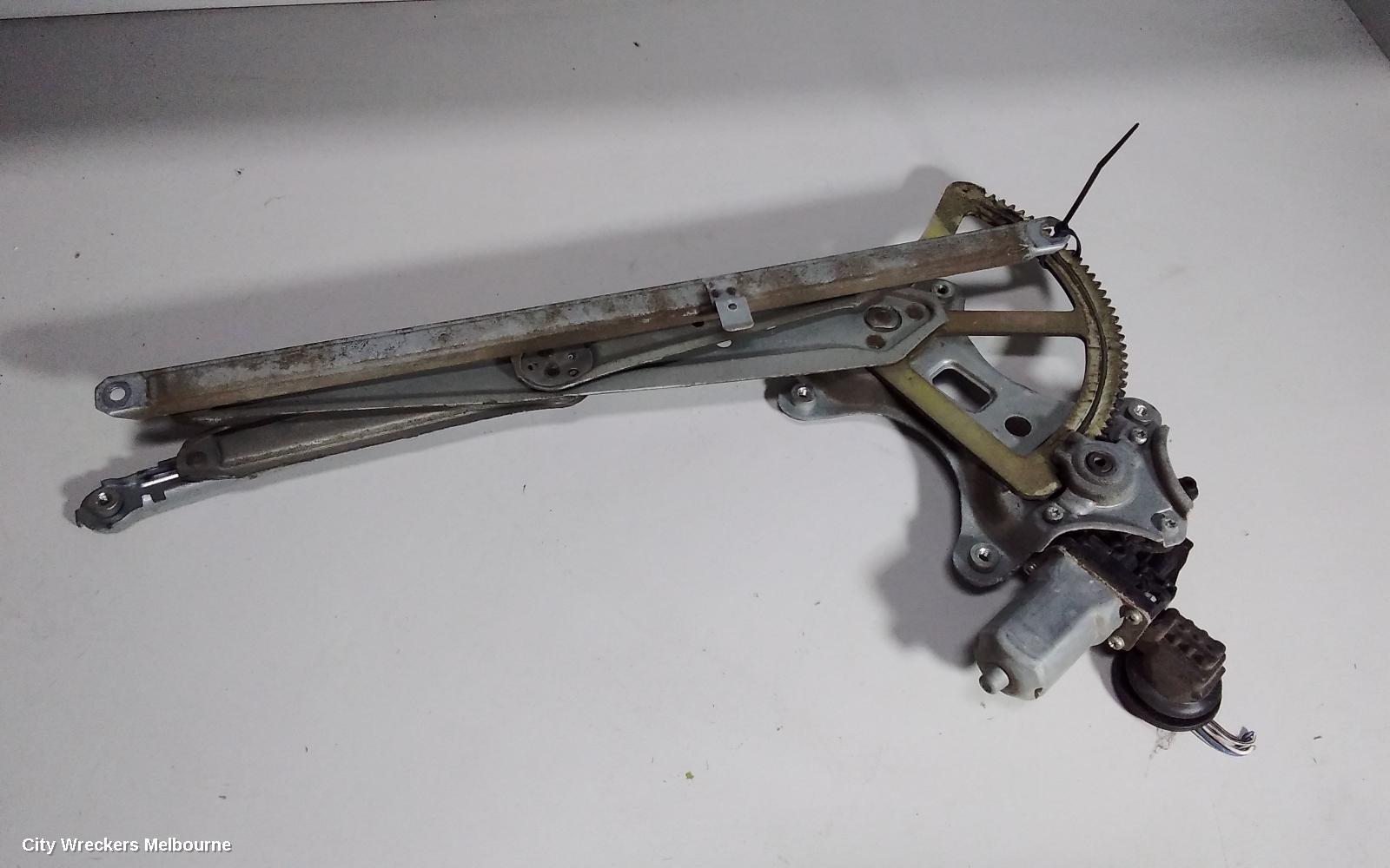 TOYOTA LANDCRUISER LEFT FRONT WINDOW REG/MOTOR, 100 SERIES, POWER, 07/2002 - 10/2007 - Image 1