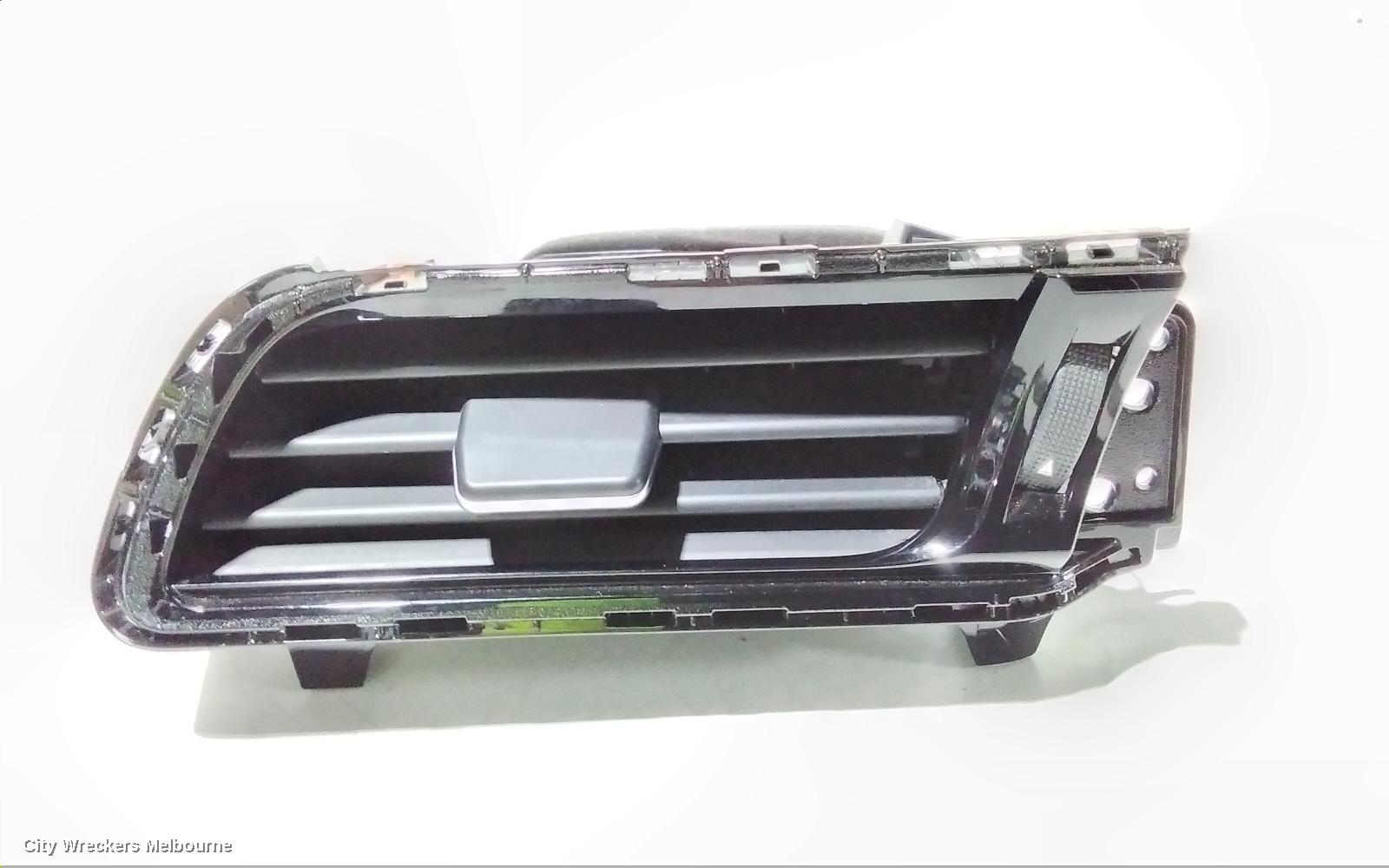 TOYOTA CAMRY, XV70, 09/2017 - 05/2024, PASSENGER AIR VENT: 96184 - Image 2