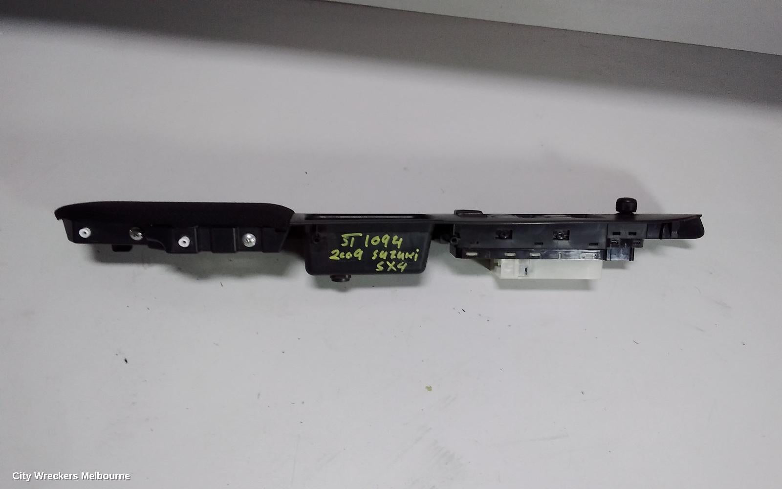 SUZUKI SX4 PWR DR WIND SWITCH, RH FRONT (MASTER SWITCH), 02/2007 - 01/2014 - Image 3