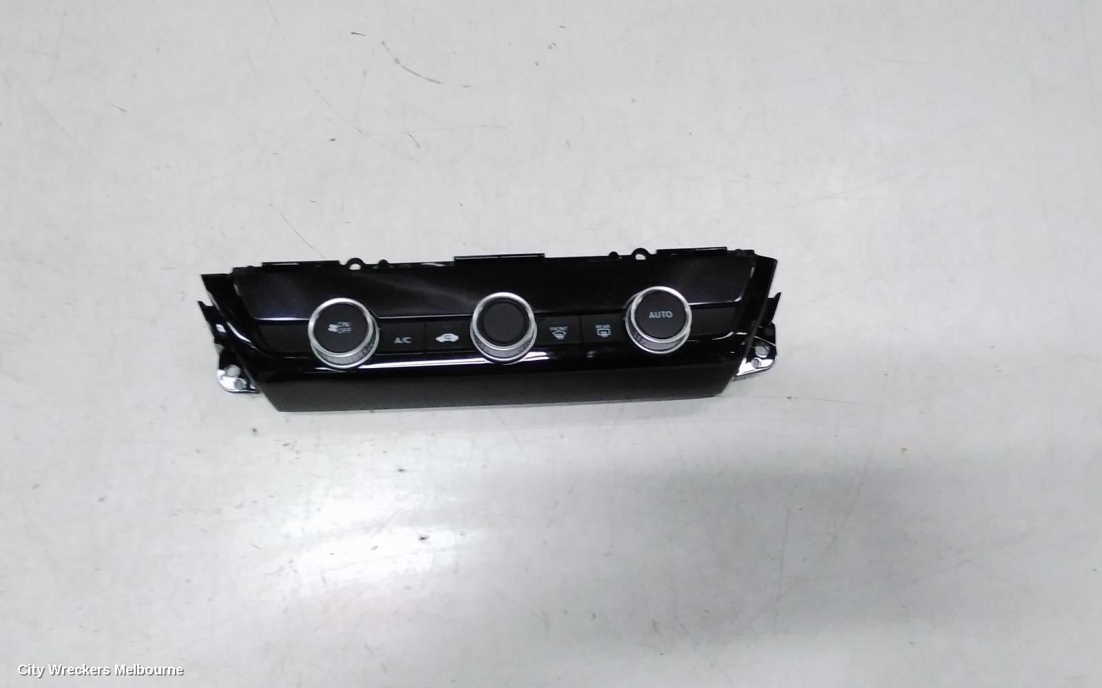 HONDA HRV HEATER/AC CONTROLS, RV, 12/2021 ONWARDS - Image 2