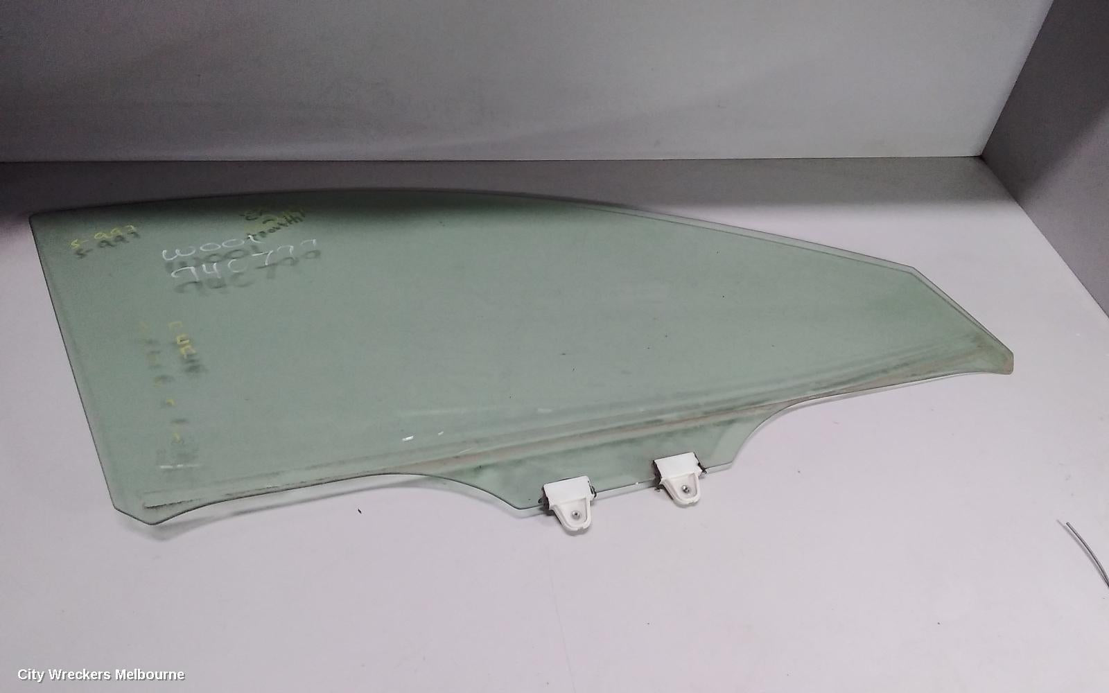 MAZDA CX5 RIGHT FRONT DOOR WINDOW, KE, STANDARD TYPE, 02/2012 - 12/2016 - Image 1