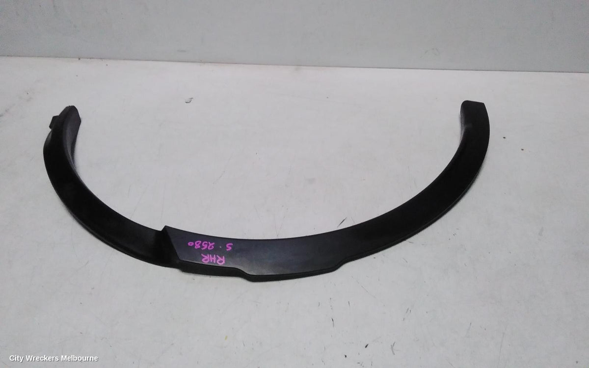 LAND ROVER DISCOVERY SPORT WHEEL ARCH FLARE, L550, RH REAR, BLACK, 01/2015 ONWARDS - Image 2
