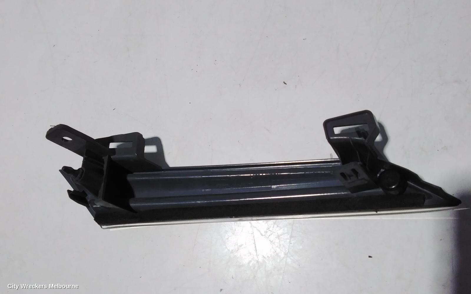 NISSAN MURANO LEFT INDICATOR/FOG/SIDE, HEADLAMP GARNISH (CENTRE), Z51, 12/2008 - 12/2014 - Image 3