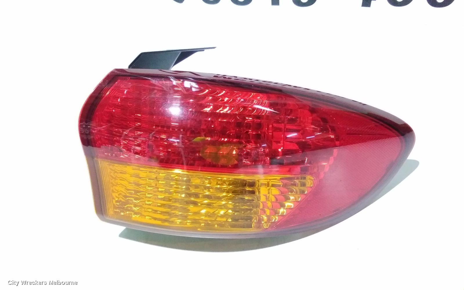 SUBARU TRIBECA RIGHT TAILLIGHT, B9, IN BODY, 10/2006 - 11/2007 - Image 2