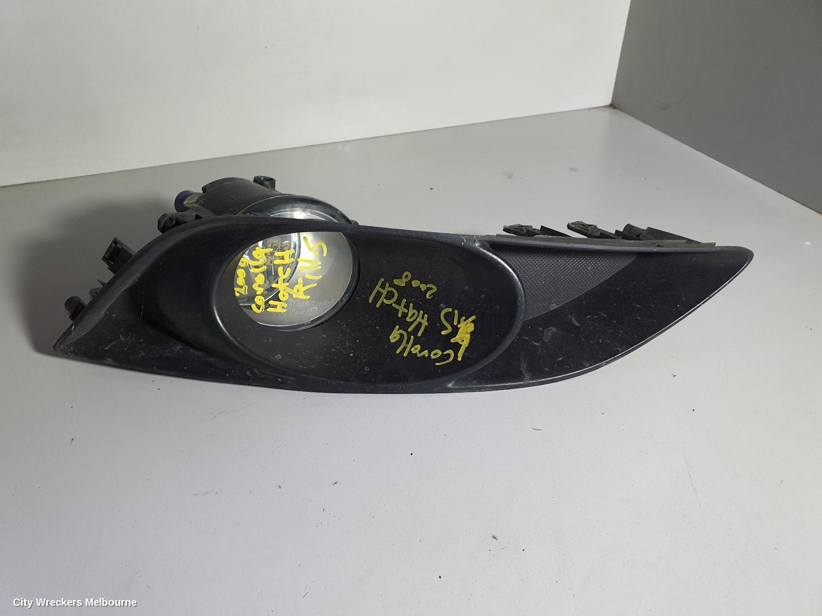 TOYOTA COROLLA LEFT INDICATOR/FOG/SIDE, BUMPER FOGLAMP, ZRE152R, HATCH, 03/2007 - 10/2009 - Image 1