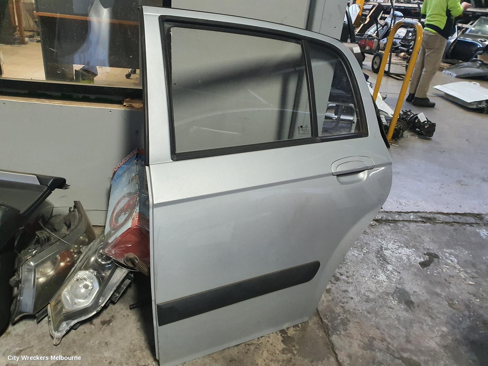 HYUNDAI GETZ LEFT REAR DOOR/SLIDING, TB, 09/2002 - 09/2011 - Image 2