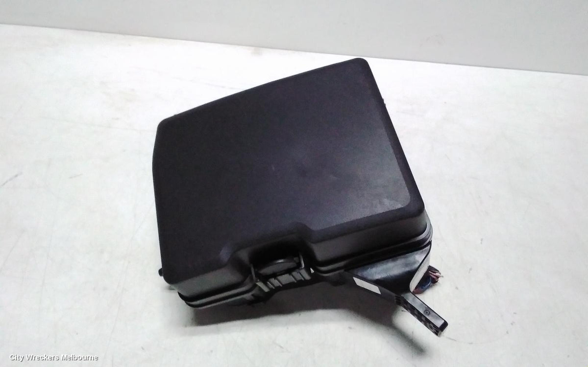 KIA CARNIVAL/GRAND CARNIVAL FUSE BOX, KA4, DIESEL, 2.2, ENGINE BAY, MAIN RELAY/FUSE BOX, 10/2020 ONWARDS - Image 2
