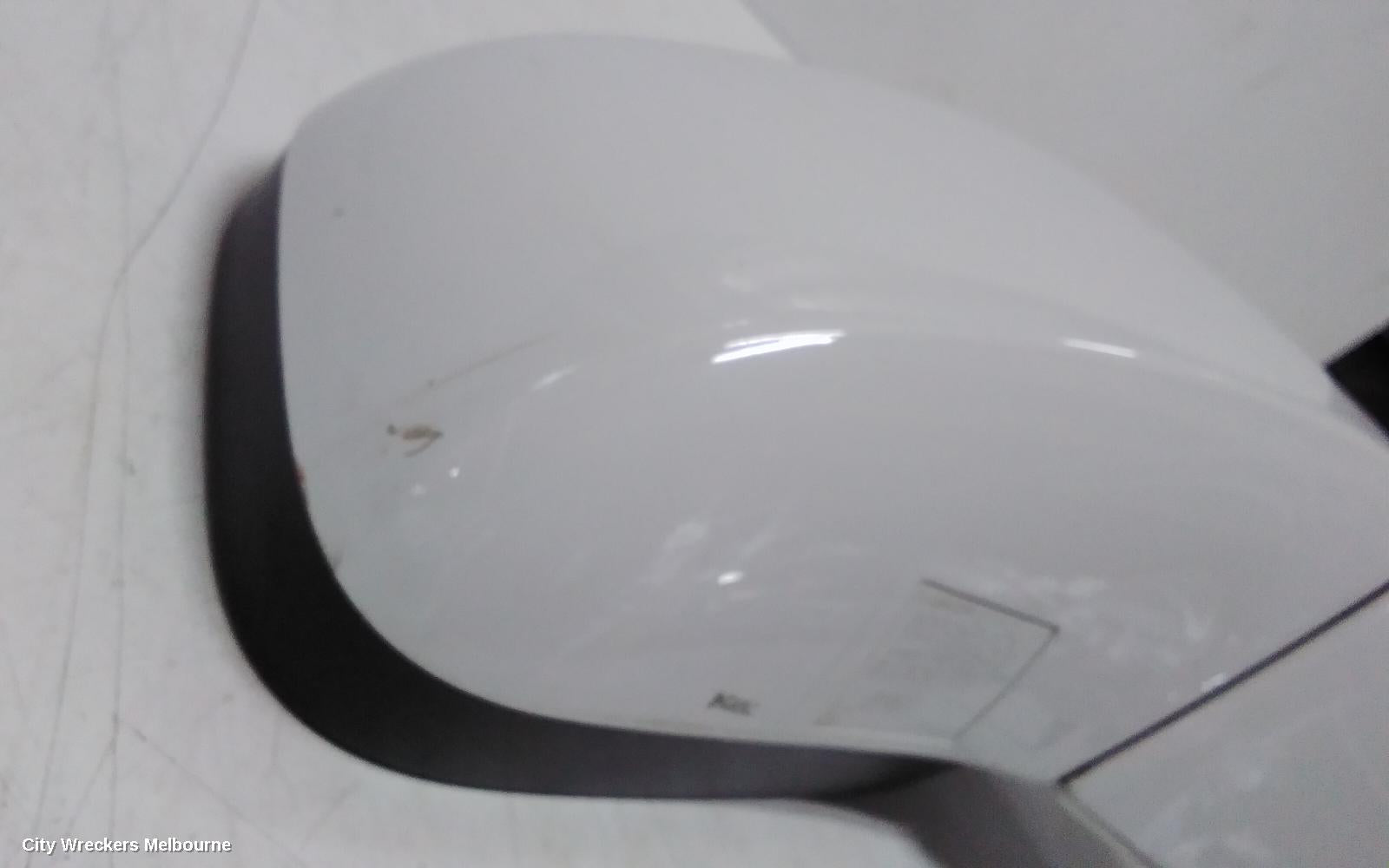 HOLDEN TRAX RIGHT DOOR MIRROR, TJ SERIES, NON INDICATOR TYPE, 10/2016 - 12/2020 - Image 3