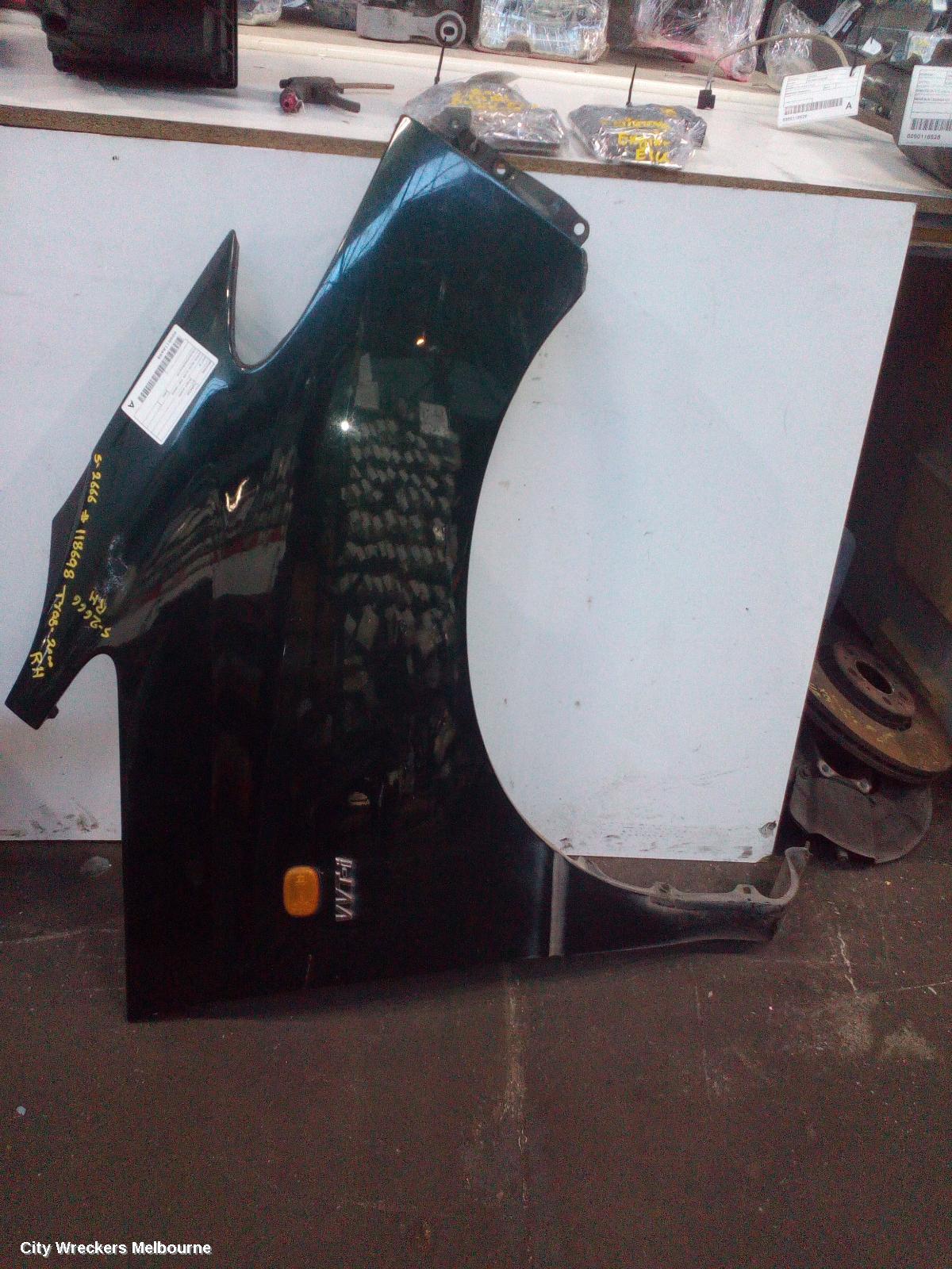 TOYOTA TARAGO RIGHT GUARD, ACR30, 06/2000 - 02/2006  5381128020 - Image 1