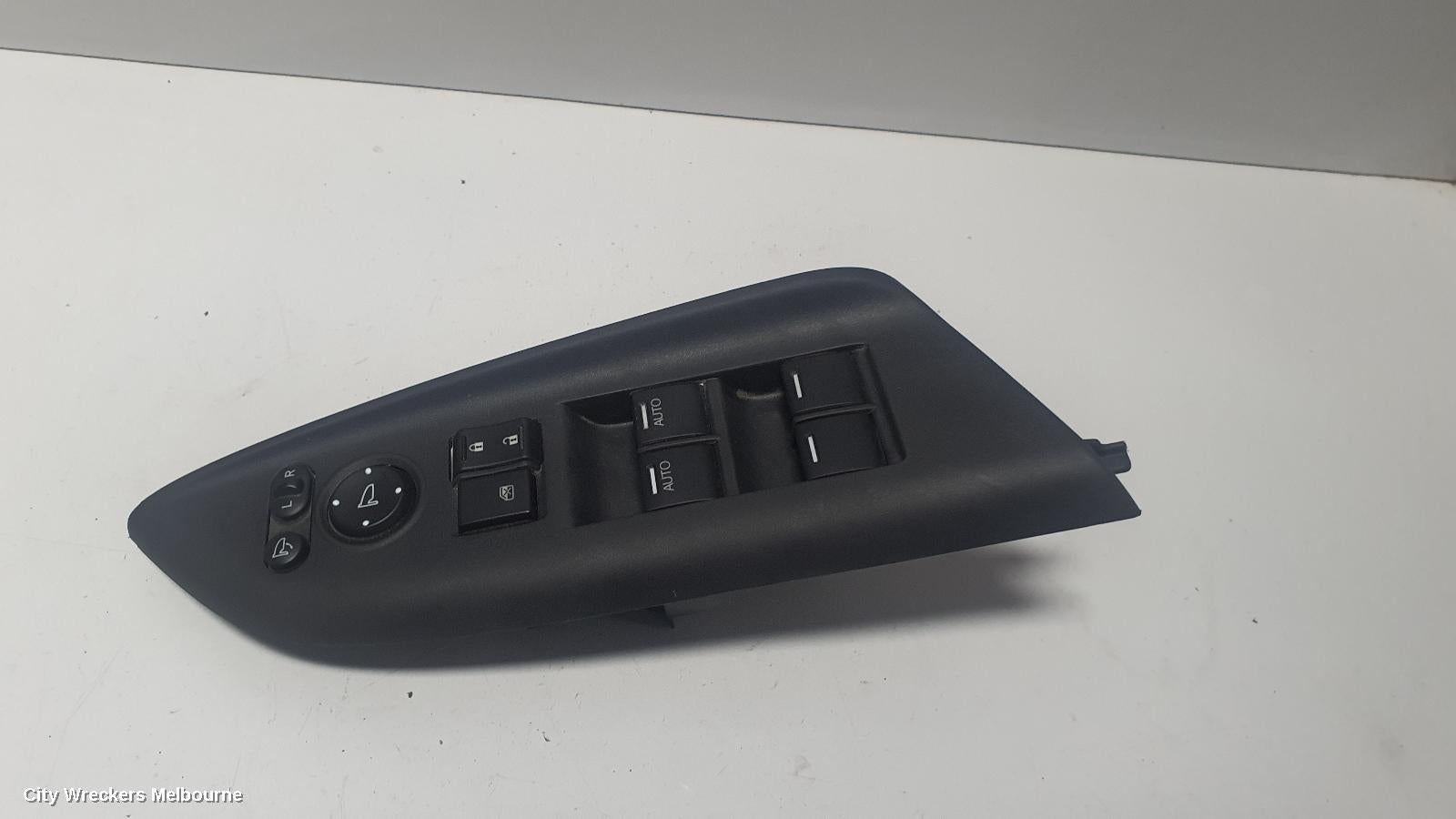 HONDA JAZZ PWR DR WIND SWITCH, RH FRONT (MASTER SWITCH), GF/GK, W/ CENTRAL LOCK BUTTON TYPE, 07/2014 - 12/2020 - Image 1