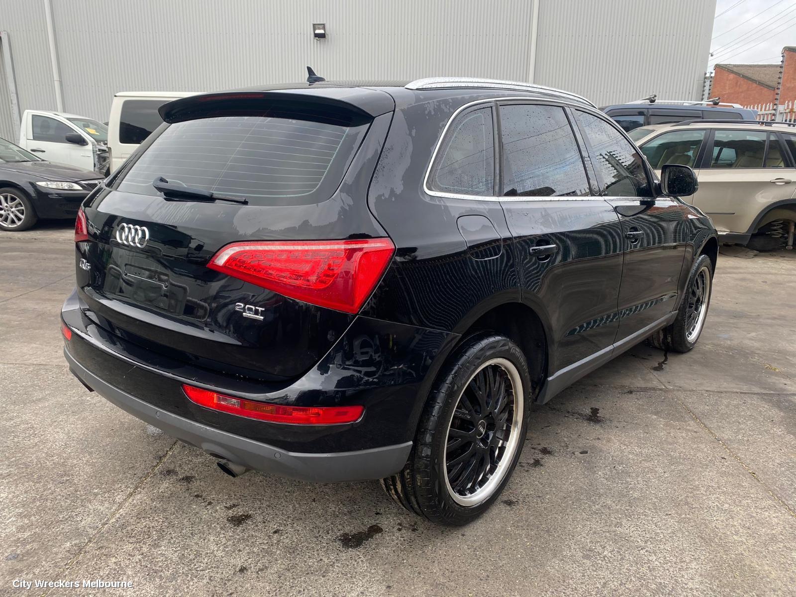 AUDI Q5 REAR BUMPER, Q5, BUMPER BAR (COMPLETE), 8R, NON S-LINE, BLACK, SINGLE EXHAUST TYPE (TWIN PIPE), 03/2009 - 11/2012 - Image 3