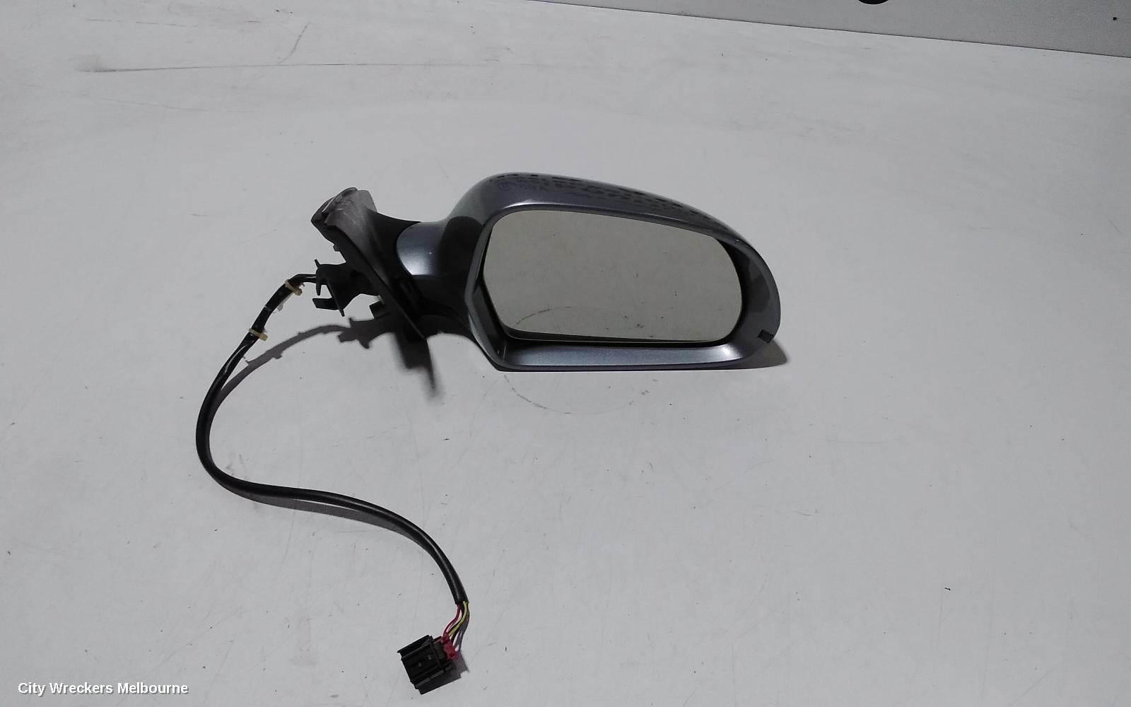 AUDI A4 RIGHT DOOR MIRROR, B8 8K, A4, MANUAL FOLD, NO LANE CHANGE ASSIST TYPE, 1 PLUG (6 WIRE), 02/2008 - 05/2009 - Image 2