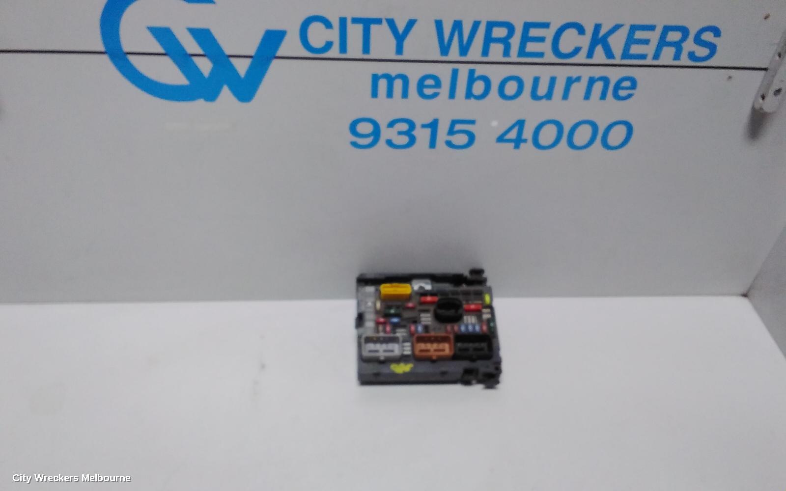 PEUGEOT PARTNER FUSE BOX, VAN 09/2008 - 01/2015 - Image 1