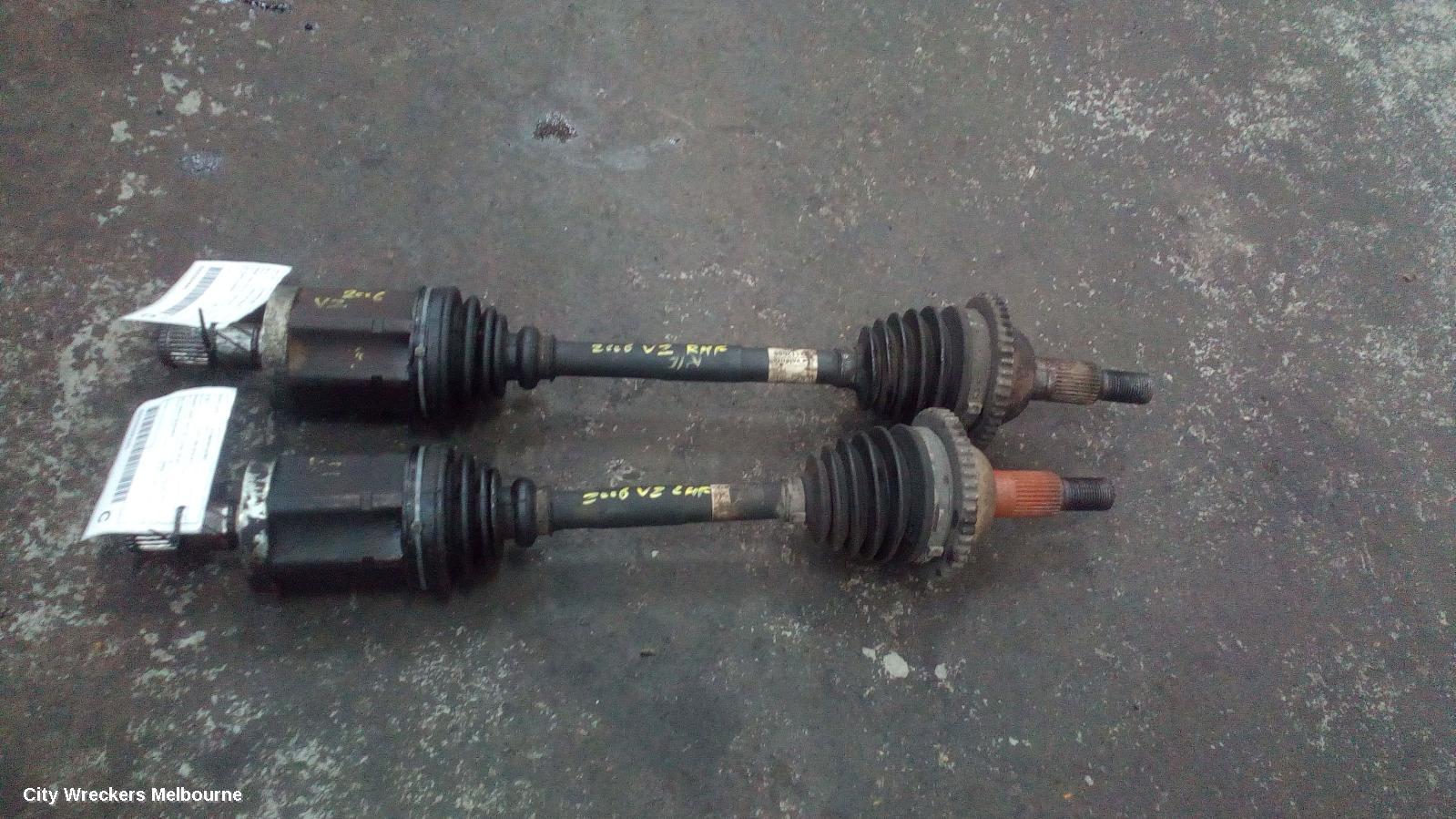 HOLDEN COMMODORE LEFT DRIVESHAFT, FRONT, AWD, VY2-VZ, 10/2003 - 09/2007 - Image 2