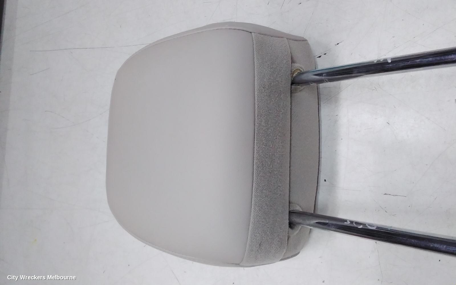 MAHINDRA XUV700 HEADREST, W601, 01/2023 ONWARDS - Image 2