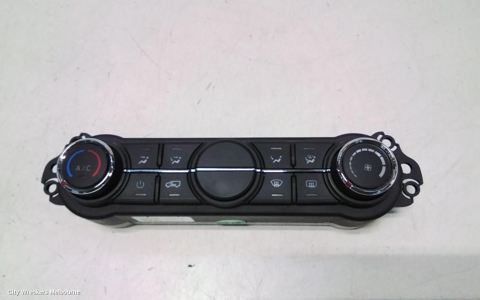 LDV DELIVER 9 HEATER/AC CONTROLS, FRONT, NON CLIMATE CONTROL TYPE, 07/2020 ONWARDS - Image 2