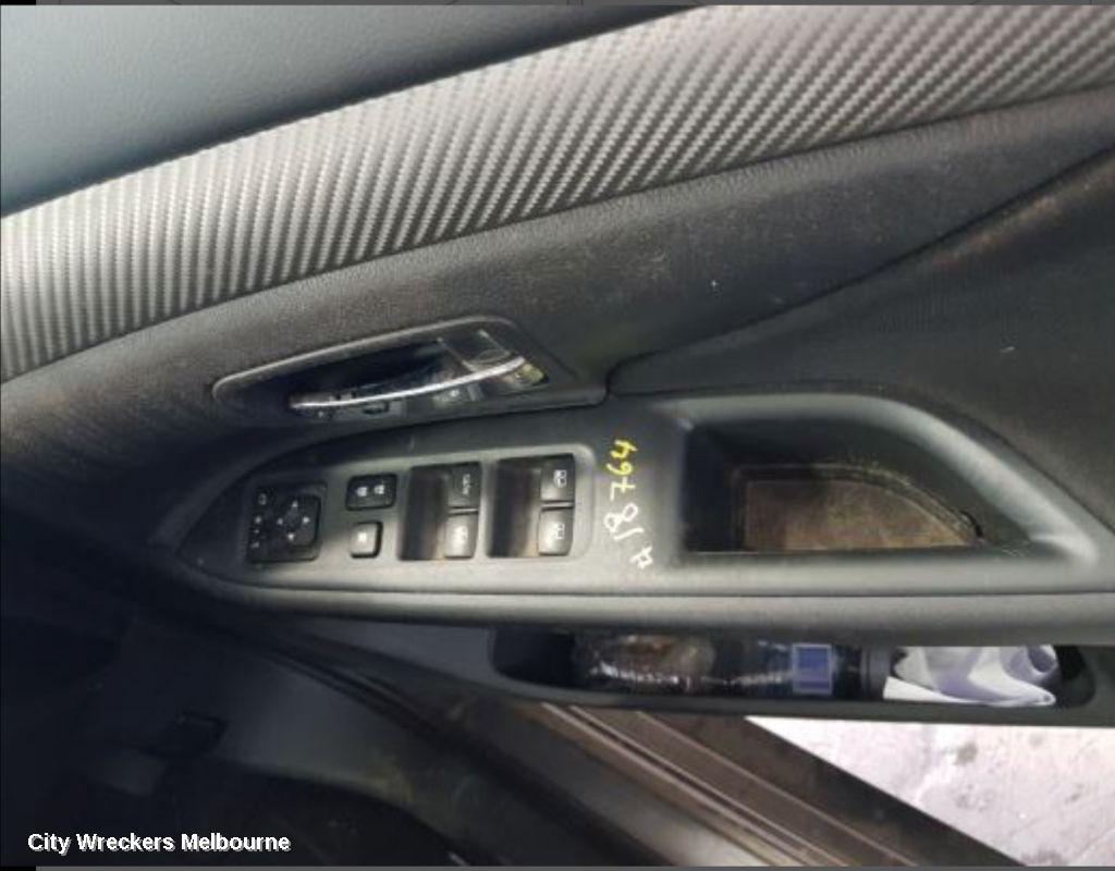 MITSUBISHI OUTLANDER PWR DR WIND SWITCH, RH FRONT (MASTER SWITCH), ZK, 04/2015 - 03/2018 - Image 1