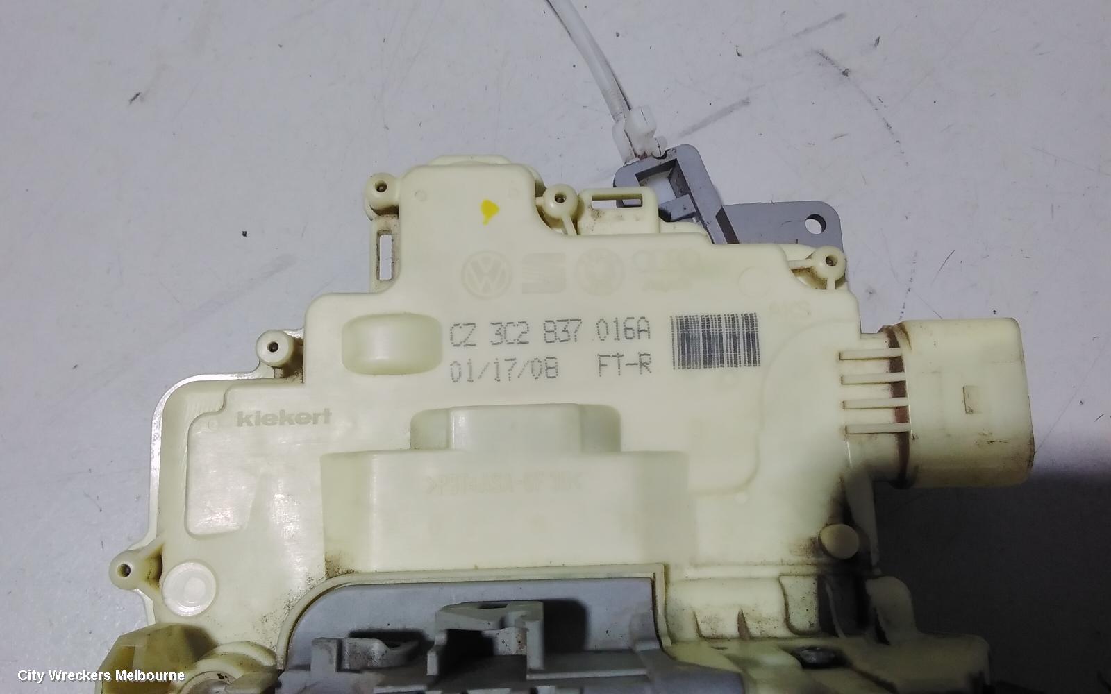 AUDI Q7 DOOR/BOOT/GATE LOCK, RIGHT FRONT DOOR LOCK, 4L, P/N 3C2837016A, 09/2006 - 11/2009 - Image 2
