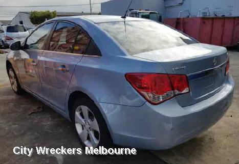 HOLDEN CRUZE RIGHT HEADLAMP, JG, 03/2009 - 02/2011 - Image 3