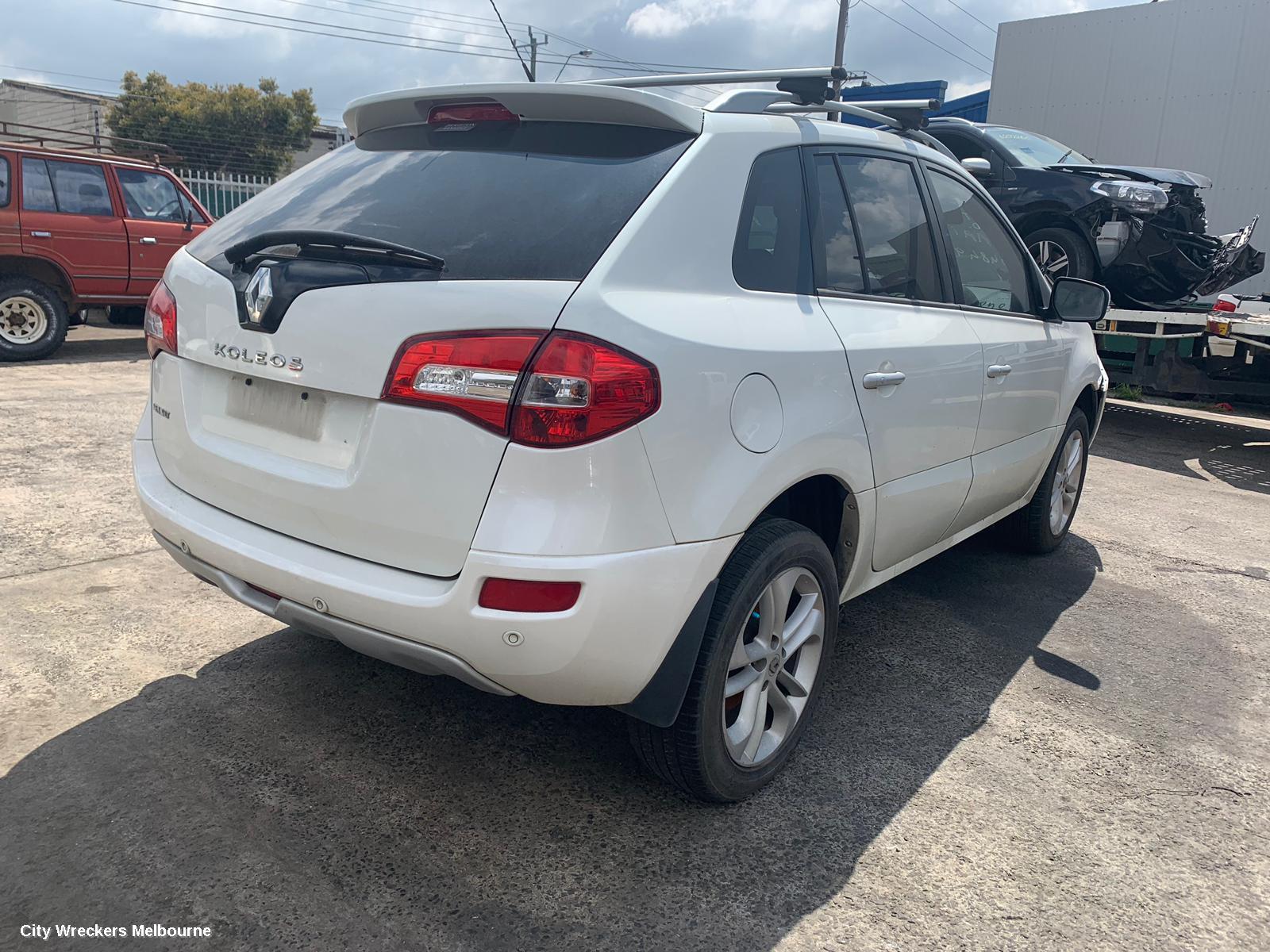 RENAULT KALEOS PARCEL SHELF CARGO BLIND, H45 11/2011 - 08/2013 - Image 1